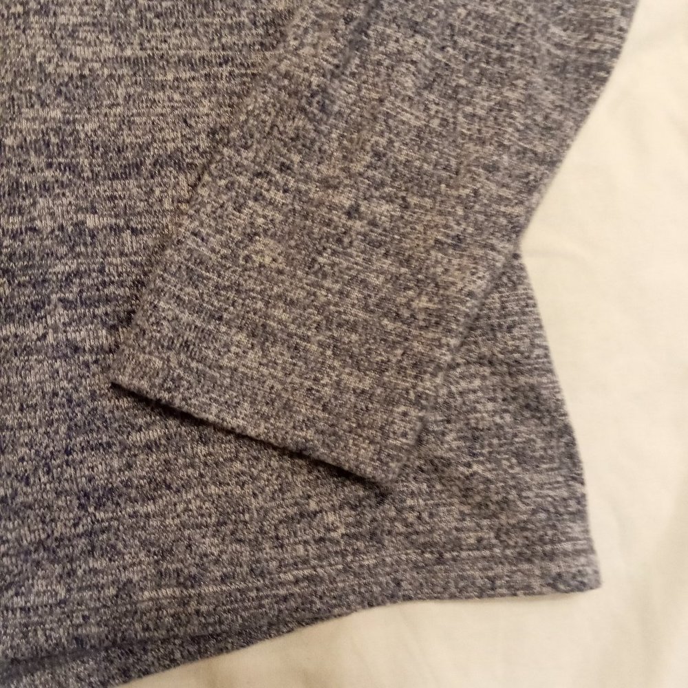 AE Soft & Sexy Plush V-Neck Long Sleeve Tee - Picture 5 of 7